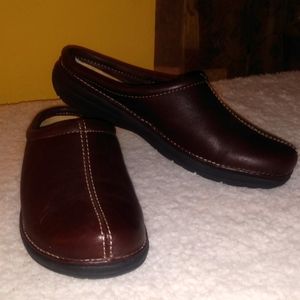 L L Bean Leather Clogs. NWOB